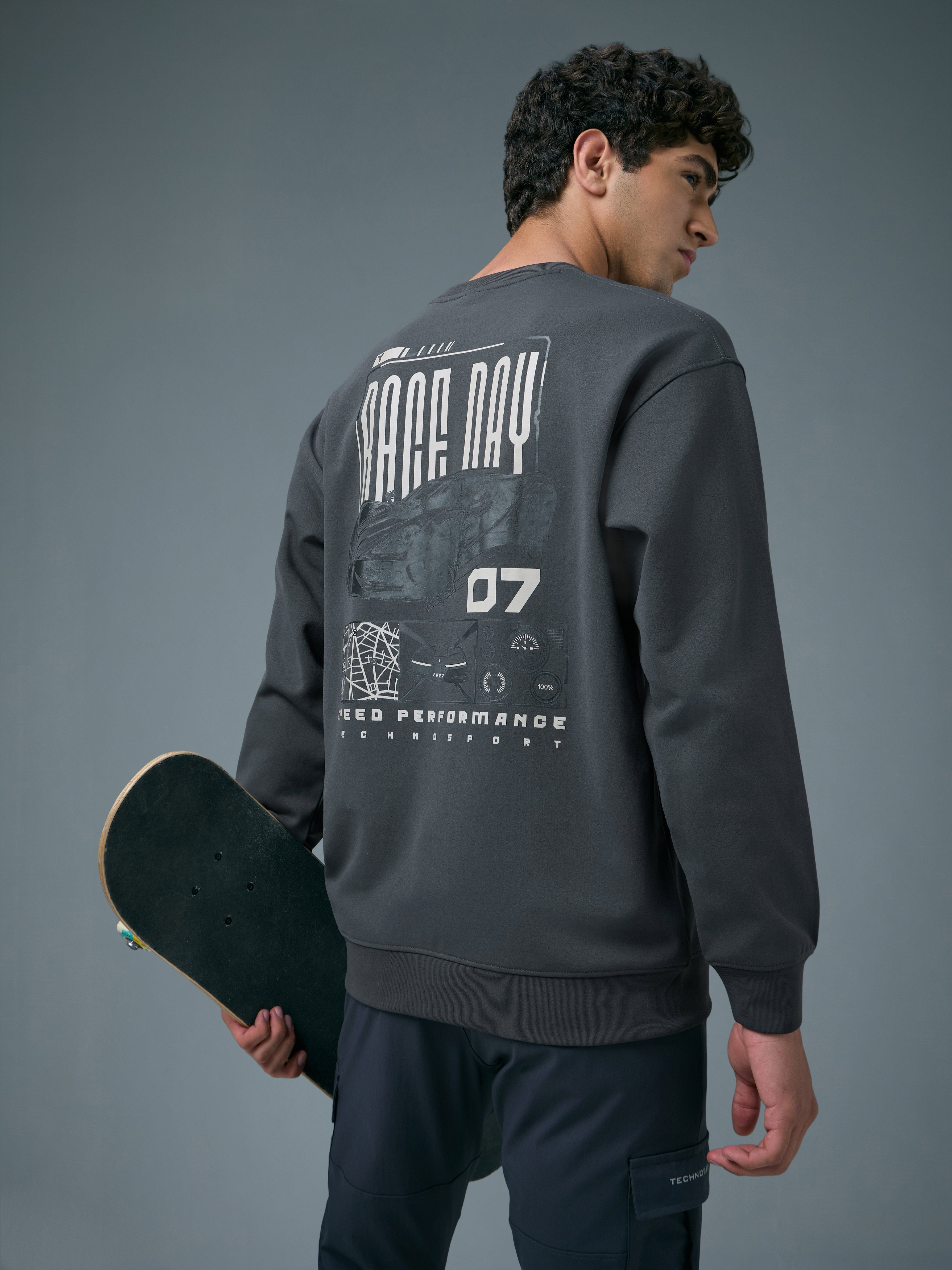 Men Printed Slim Fit Crew Neck Sweatshirt with ELASTO PLUS