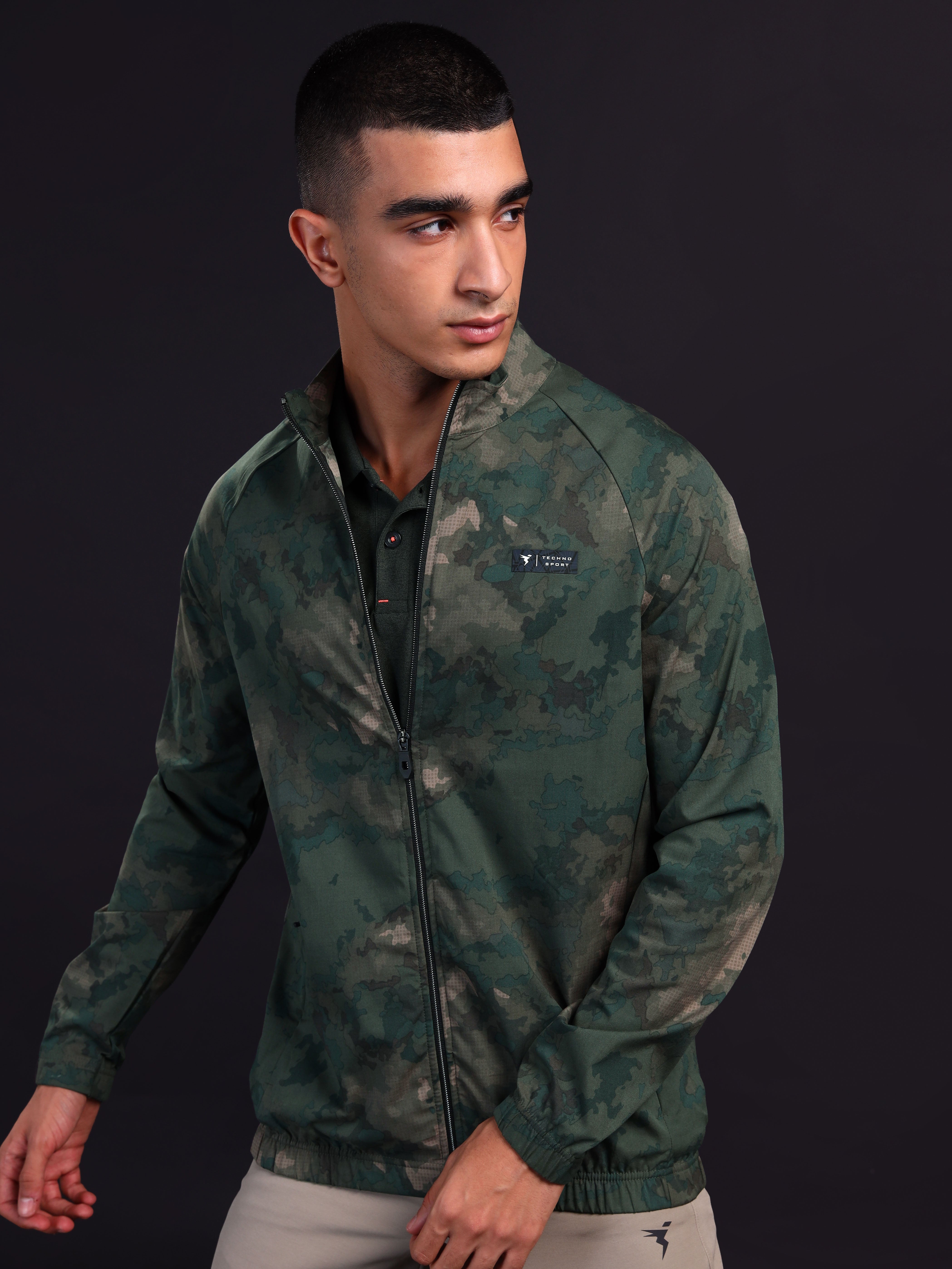 Men Printed Slim Fit Mock Neck Jacket with TS FLEXI