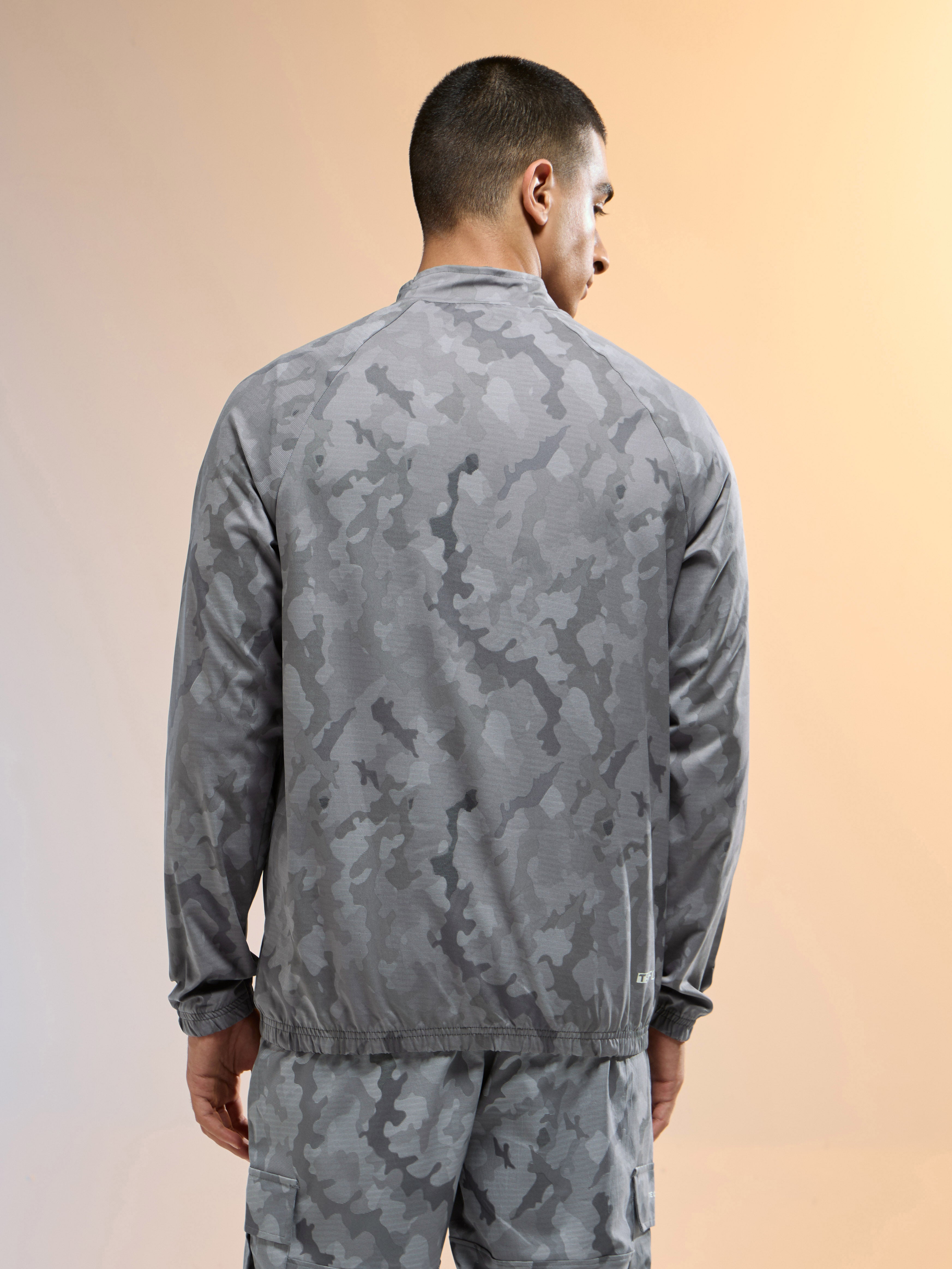 Men Printed Slim Fit Mock Neck Jacket with TS FLEXI