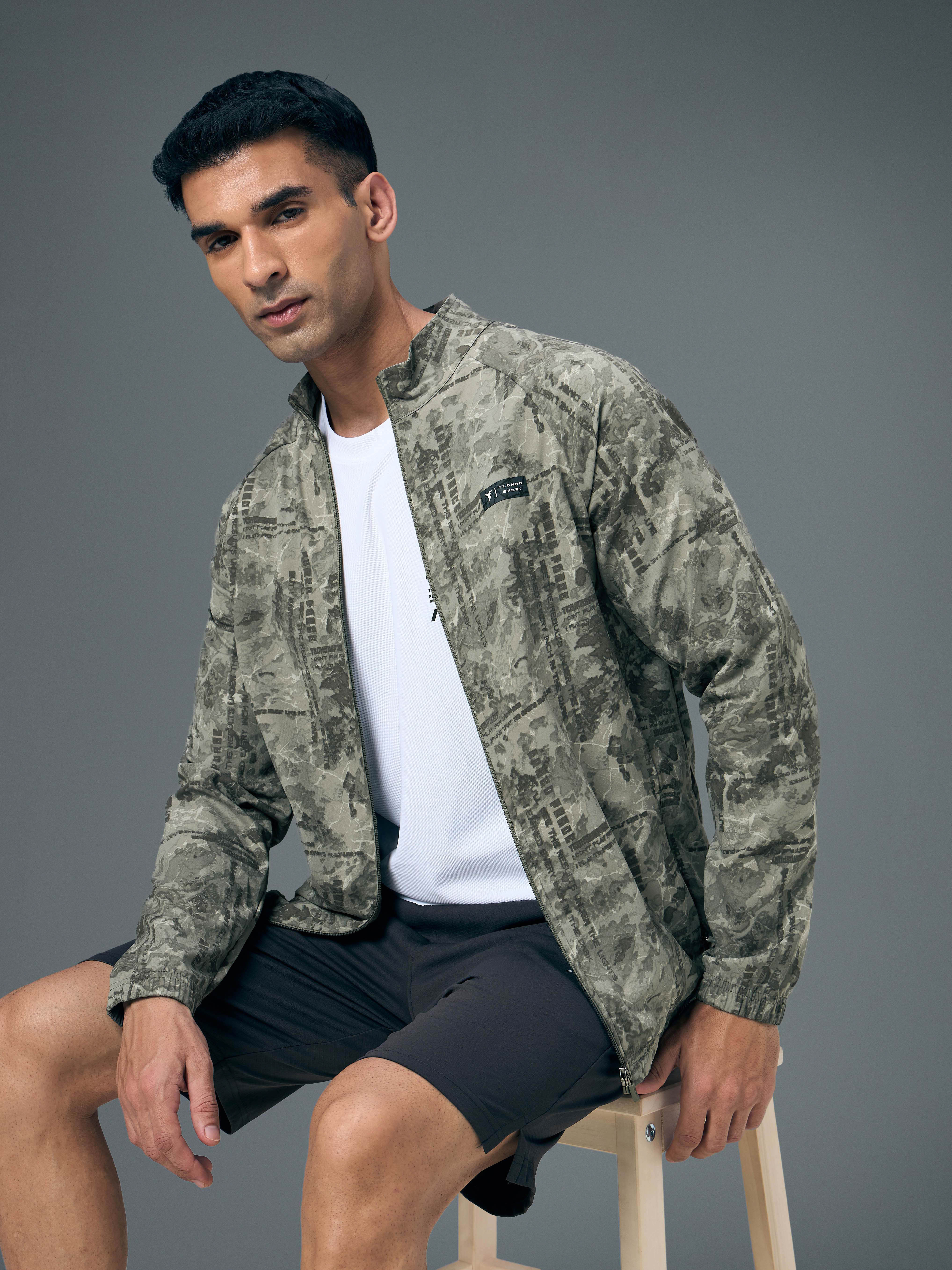 Men Printed Slim Fit Mock Neck Jacket with TS FLEXI