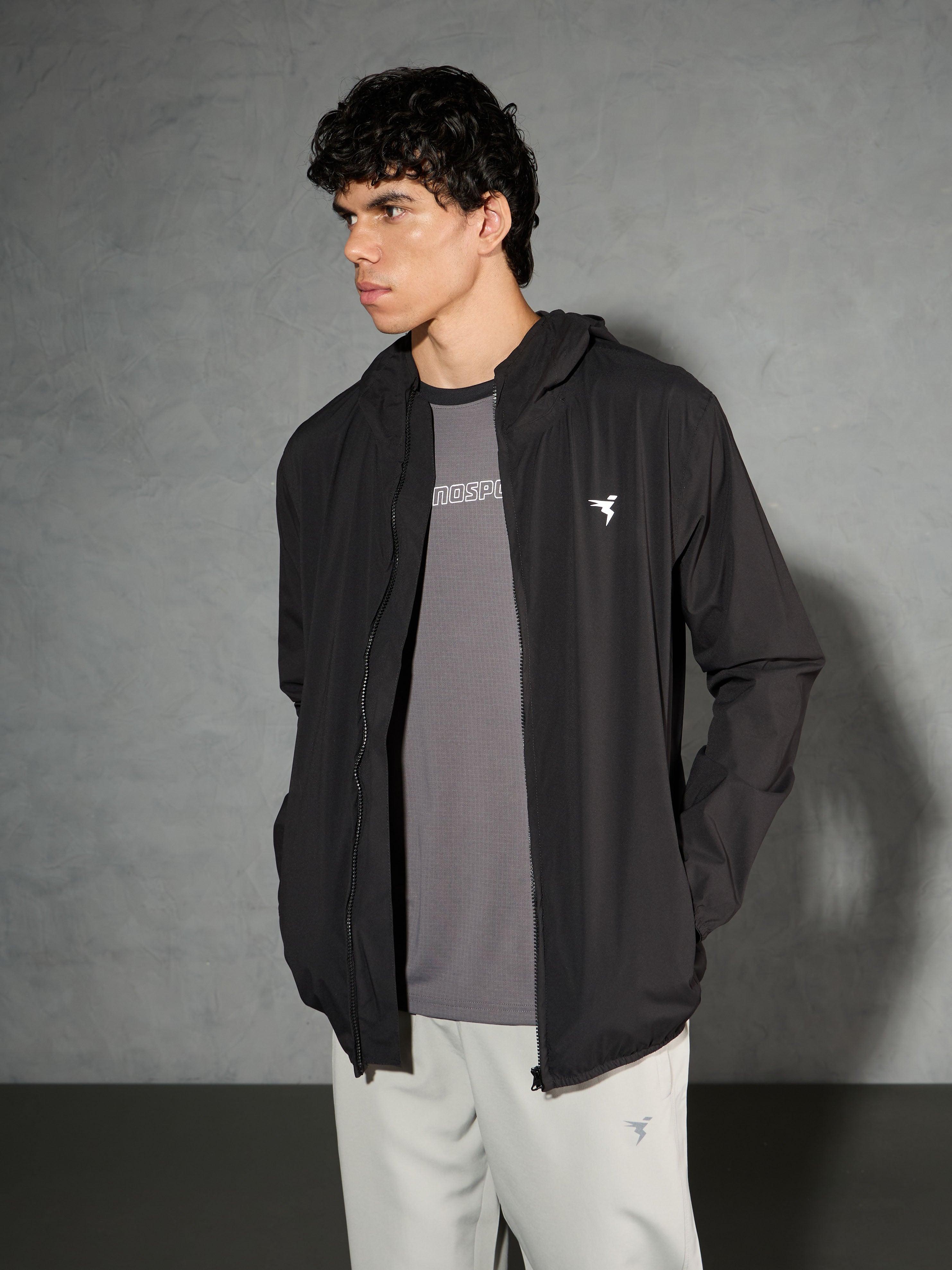 Men Solid Slim Fit Hooded Wrinkle Free Raincoat