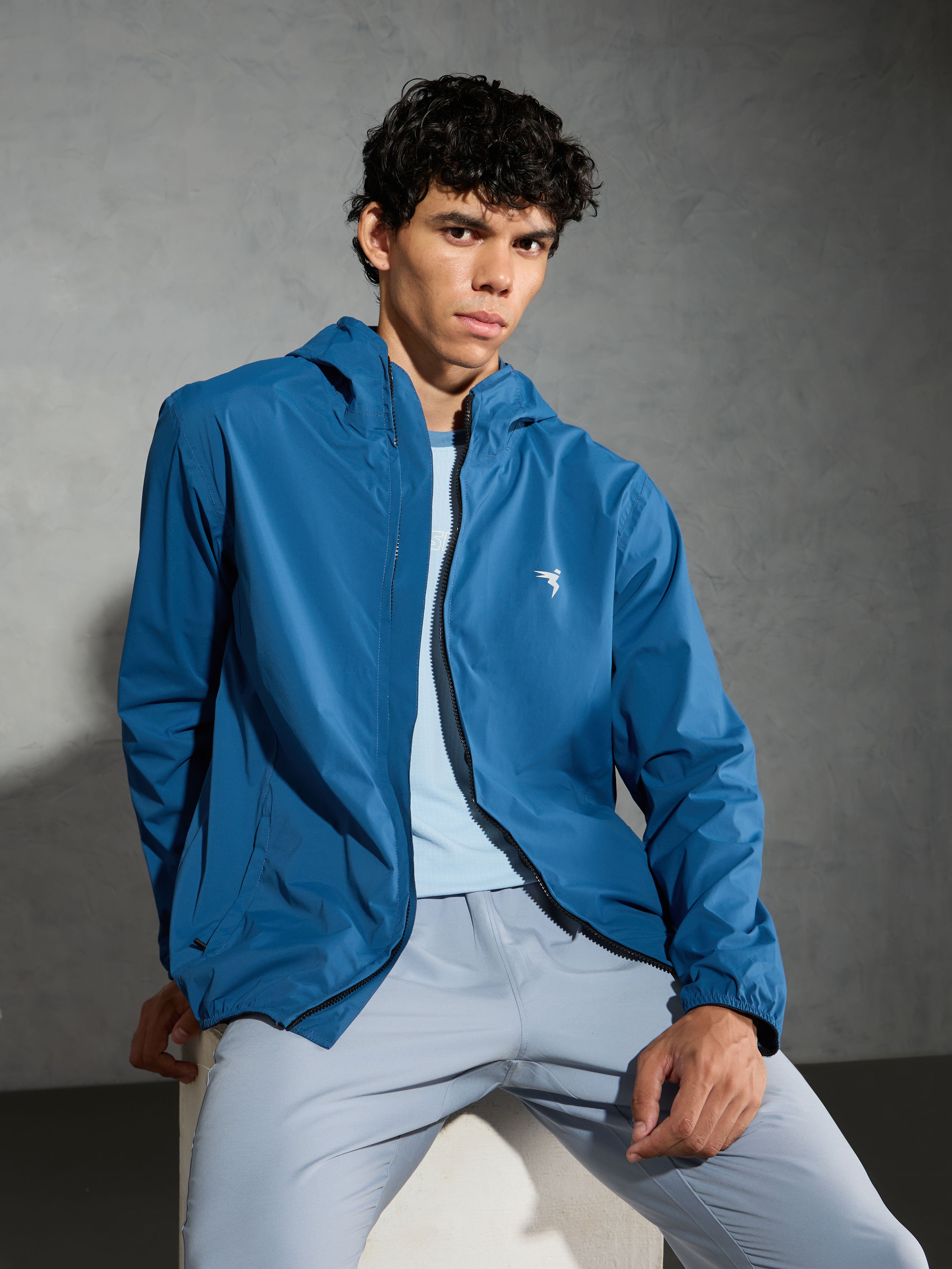 Men Solid Slim Fit Hooded Wrinkle Free Raincoat