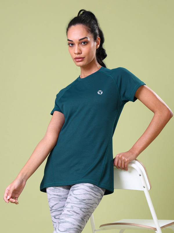 Women Solid Slim Fit Crew Neck T-shirt with TECHNO COOL