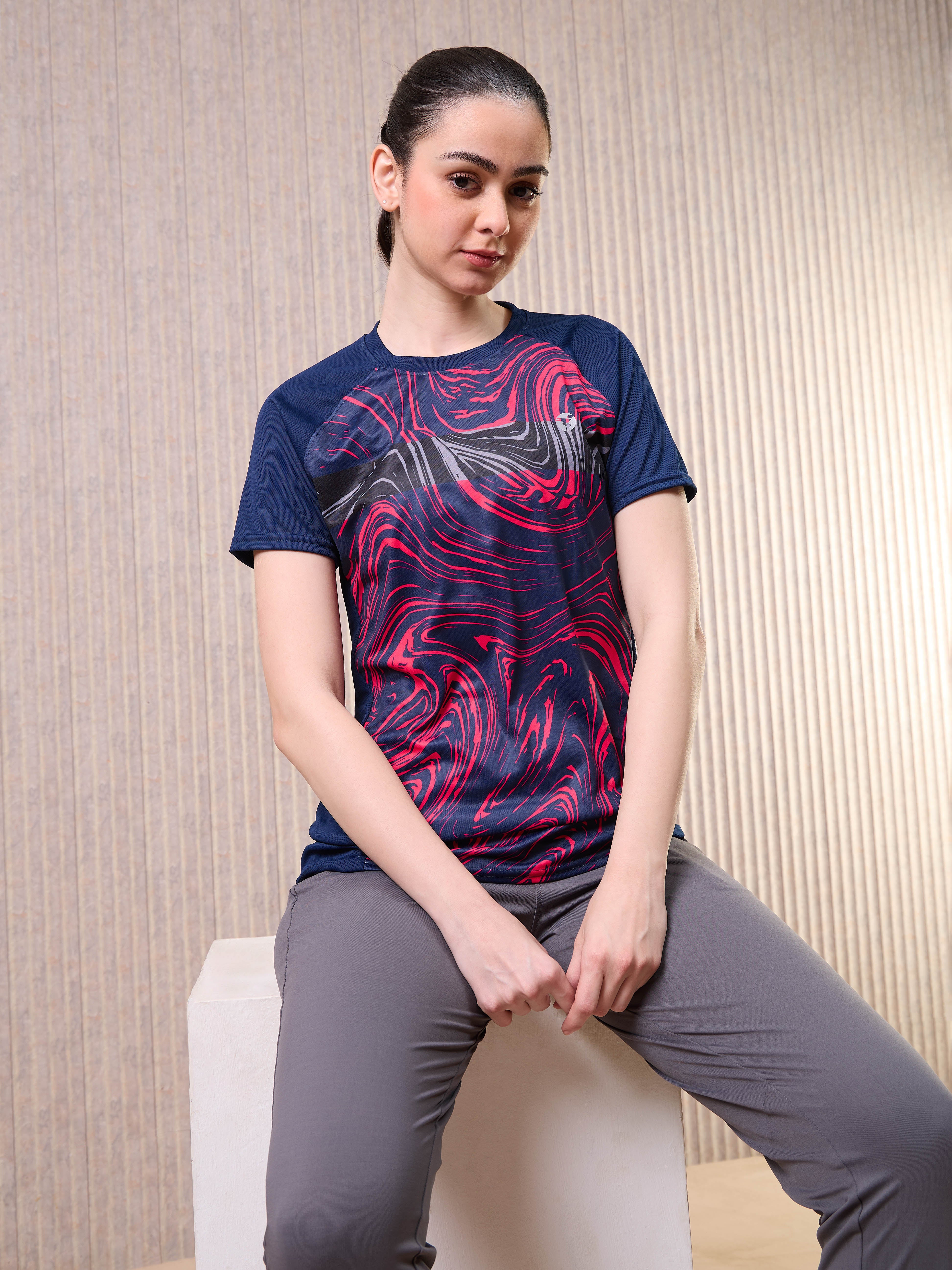 Women Printed Slim Fit Crew Neck T-shirt with TECHNO COOL