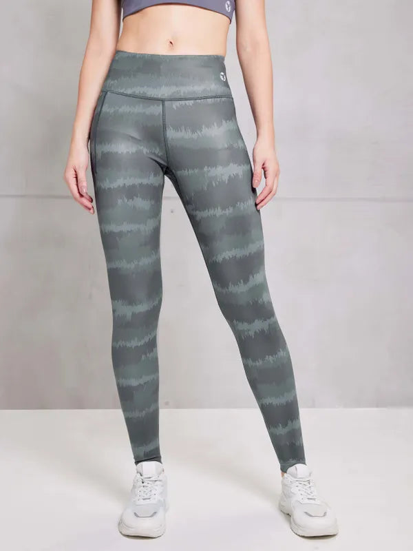 Women Printed Slim Fit Tights with ELASTO PLUS