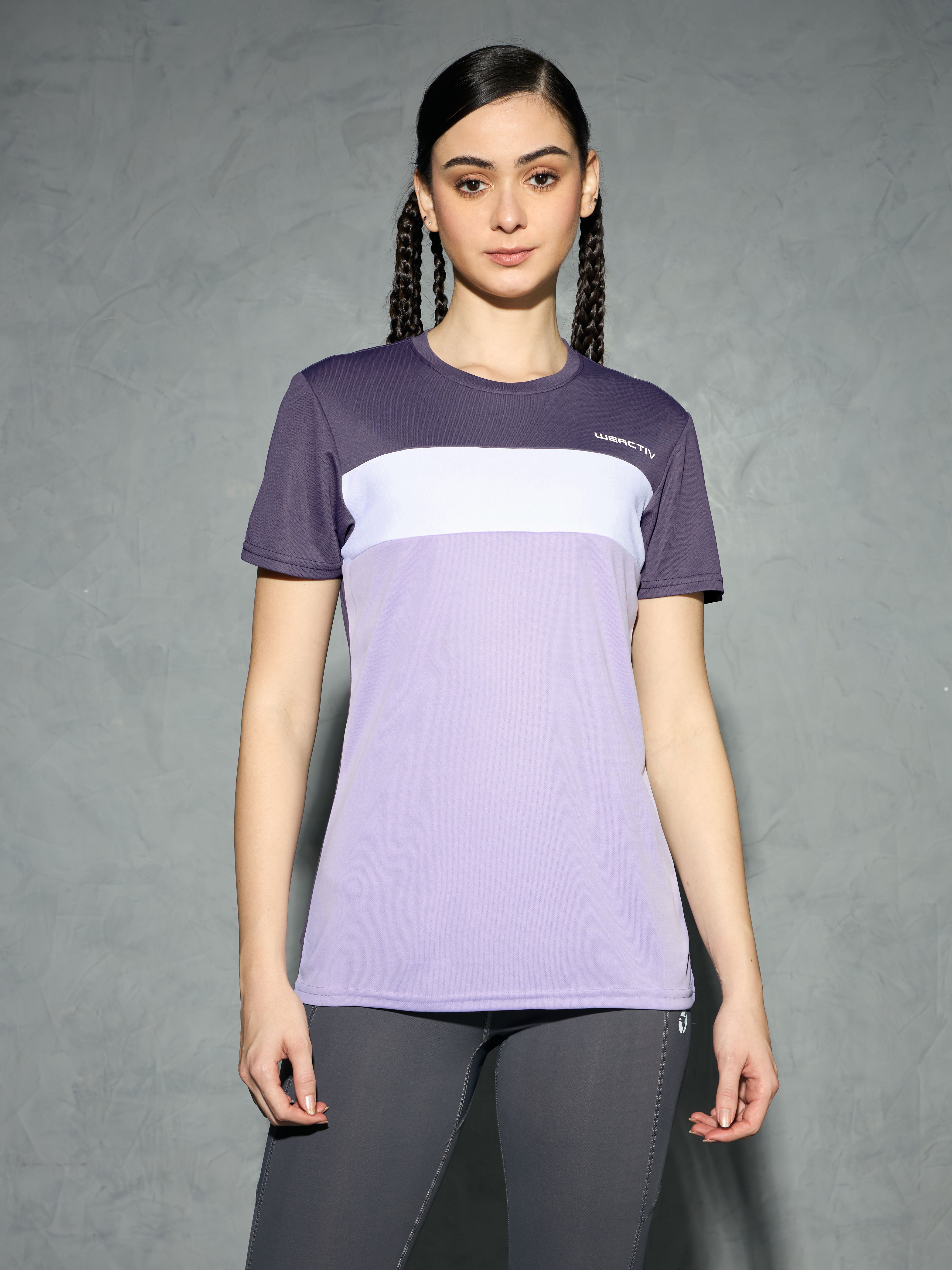Women Colorblock Slim Fit Round Neck Sports T-shirt with TECHNOCOOL+