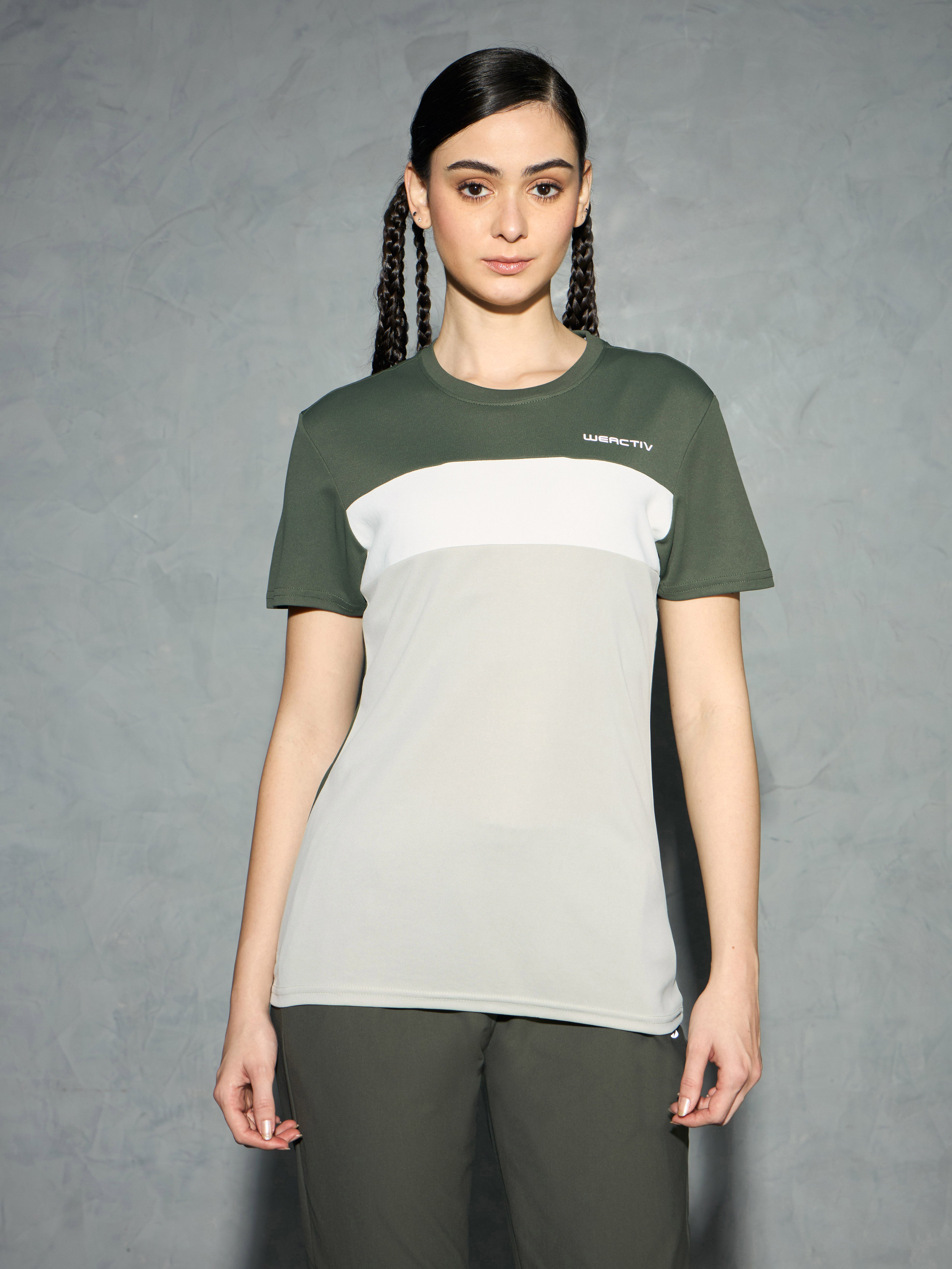 Women Colorblock Slim Fit Round Neck Sports T-shirt with TECHNOCOOL+