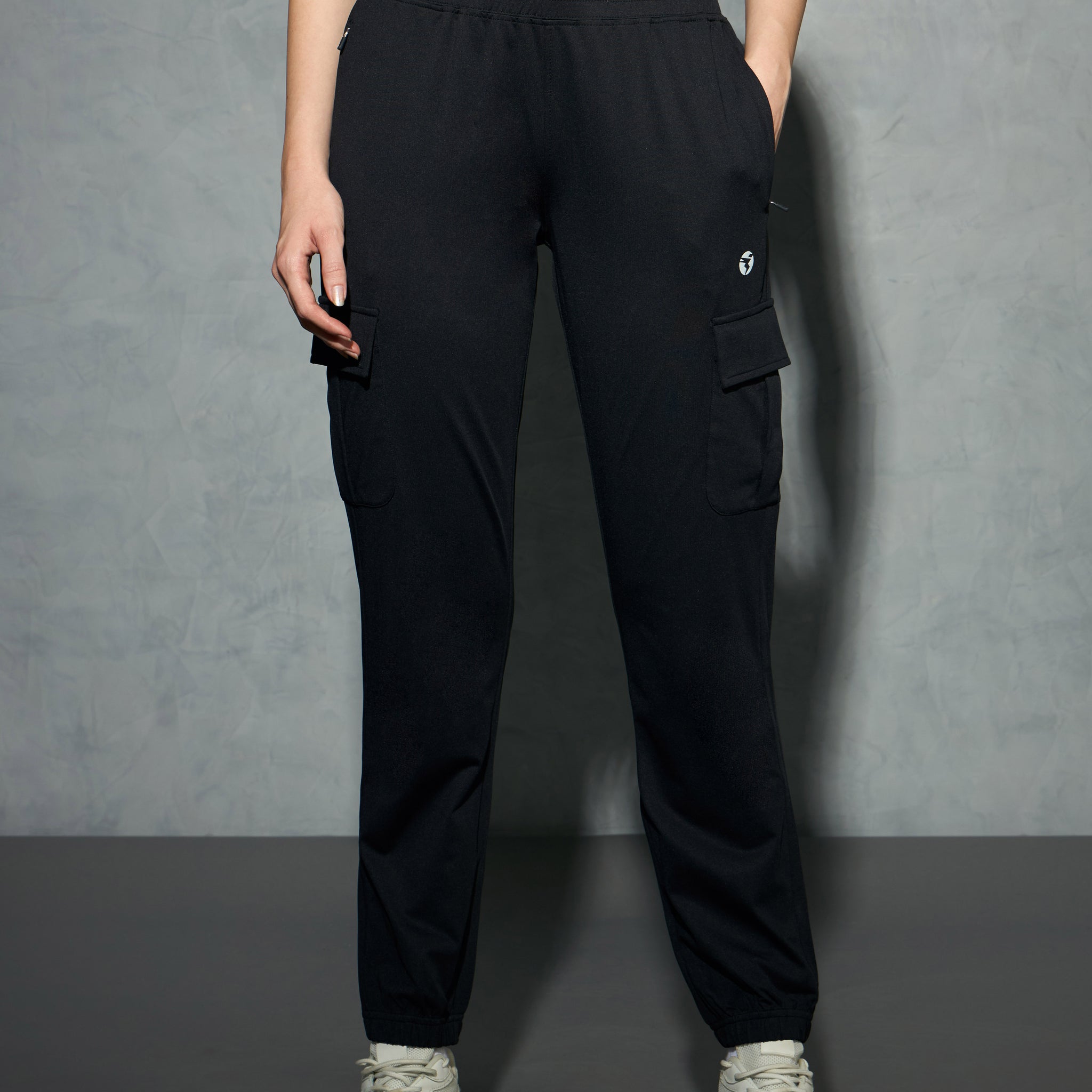 Women Solid Slim Fit Cargo Trackpants with TECHNO GUARD