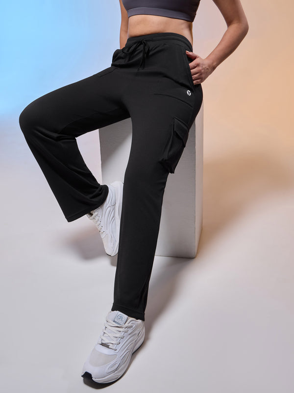 Women Solid Straight Fit Cargo Trackpants with TECHNOCOOL+