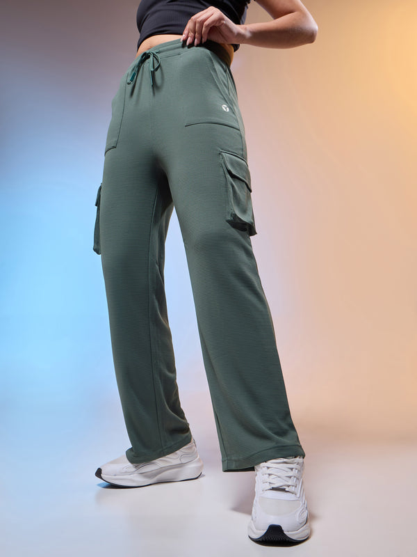Women Solid Straight Fit Cargo Trackpants with TECHNOCOOL+