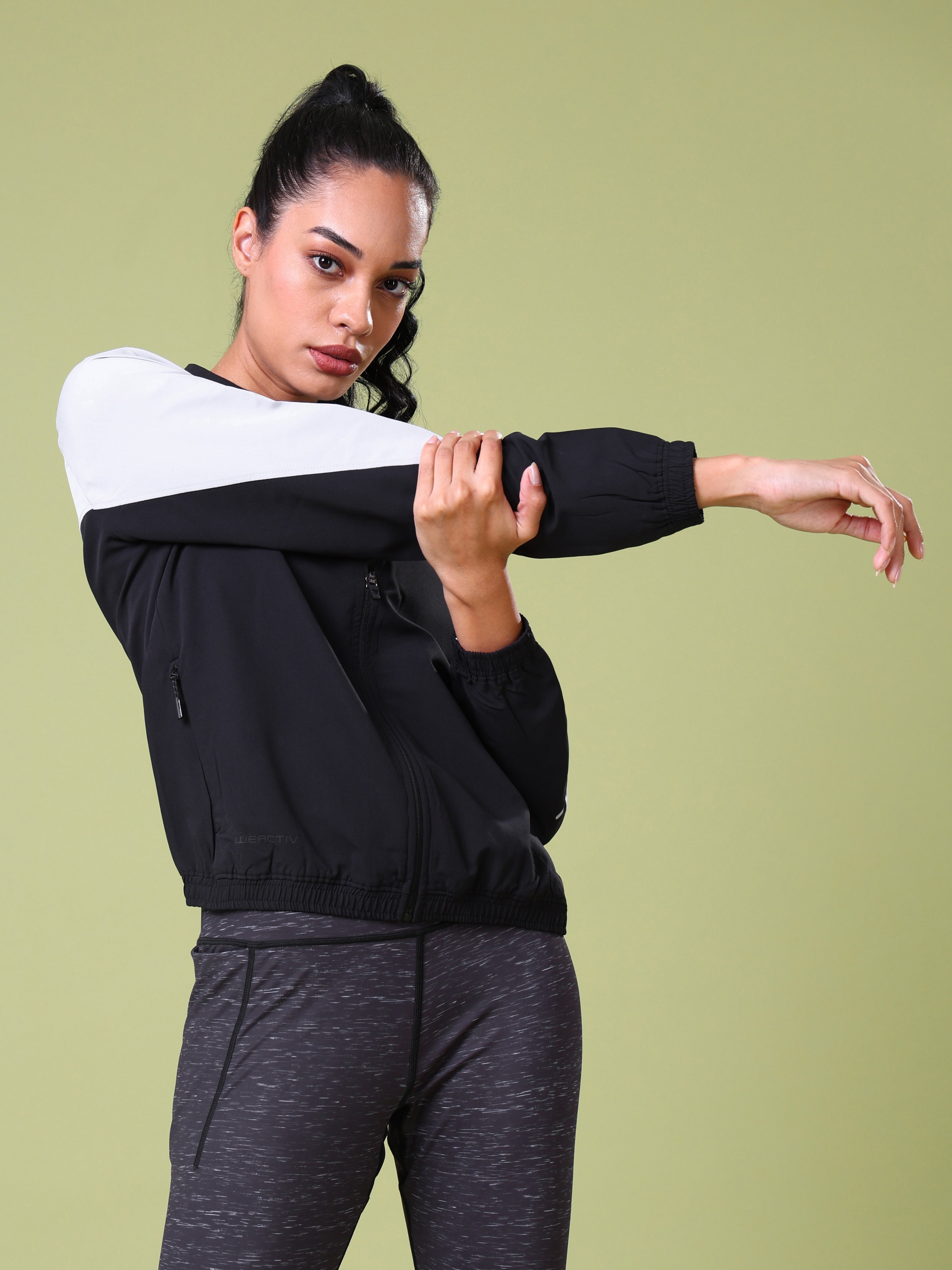 Women Colorblock Slim Fit Mock Neck Sports Jacket with TECHNOLITE