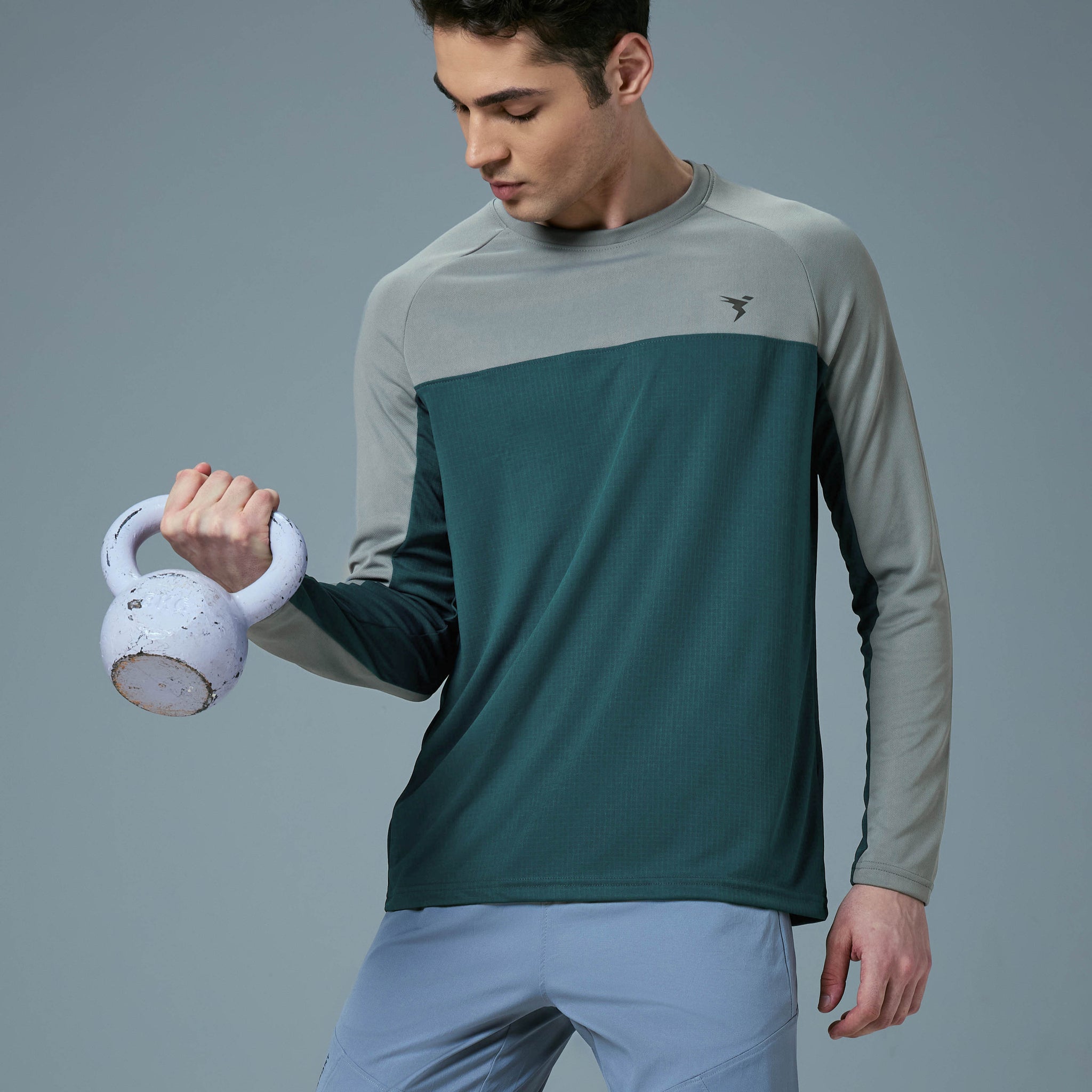 Men Colorblock Slim Fit Crew Neck T-shirt with TECHNO COOL+