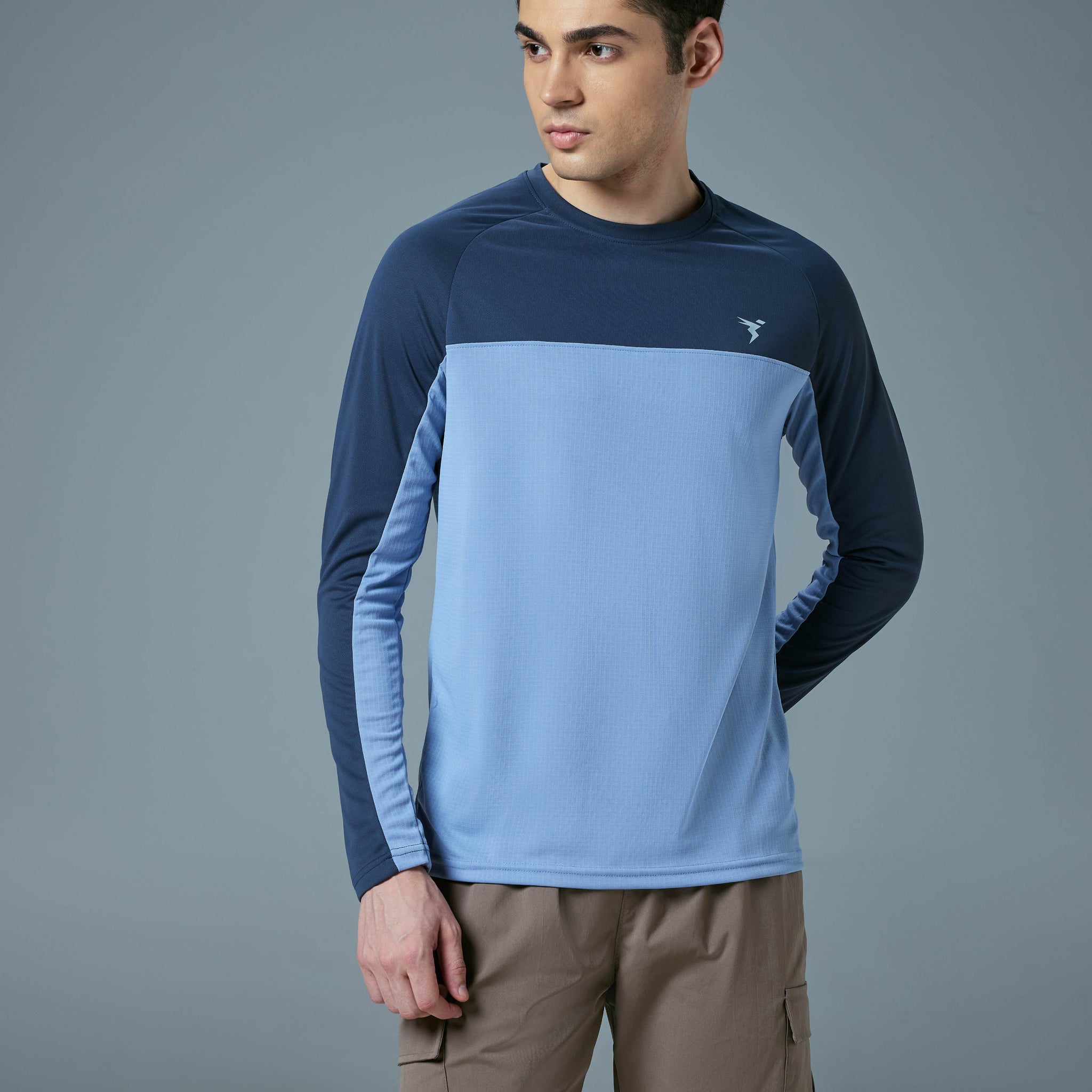Men Colorblock Slim Fit Crew Neck T-shirt with TECHNO COOL+