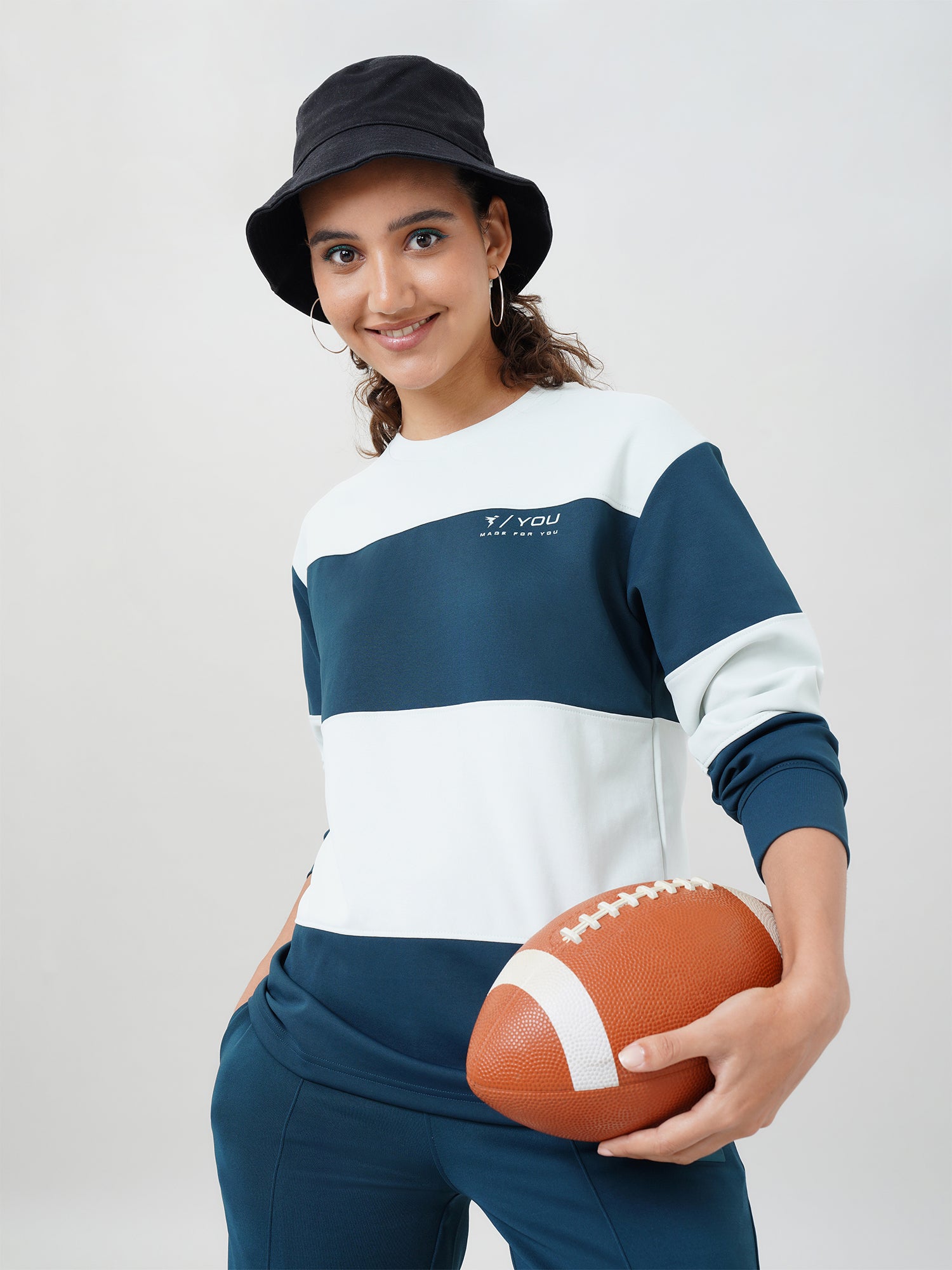 Women's Colorblock Crewneck Oversized  Sweatshirt with CLOUDFLEX