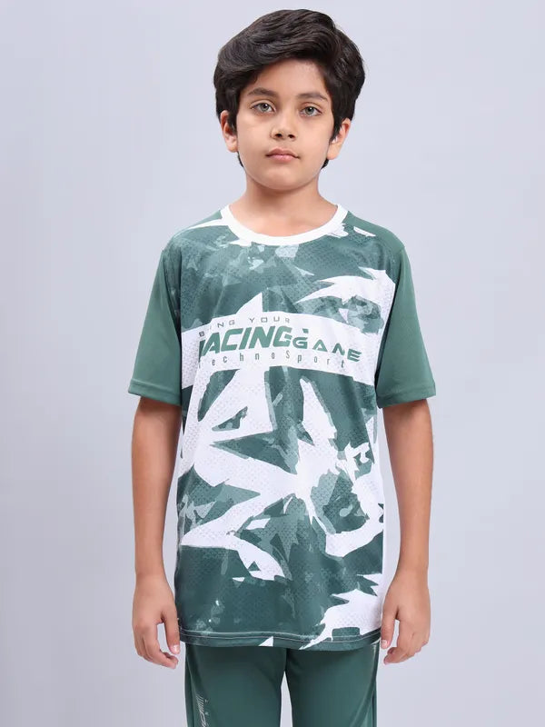 Boys Printed Slim Fit Crew Neck T-shirt with TECHNOLITE
