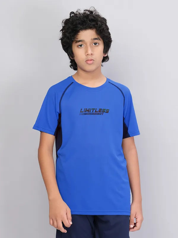 Boys Printed Slim Fit Crew Neck T-shirt with TECHNO COOL+