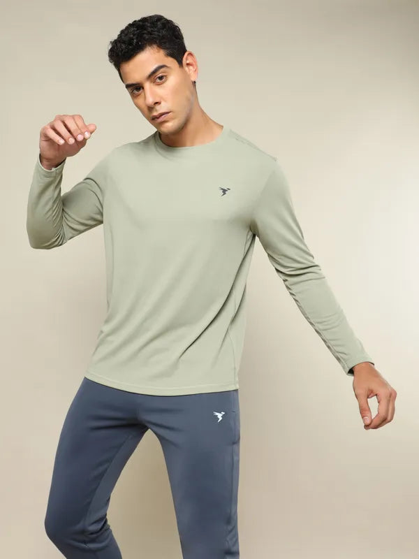 Men Solid Slim Fit Crew Neck T-shirt with TECHNO COOL+