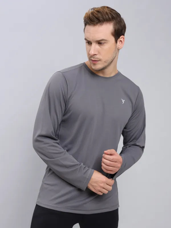 Men Solid Slim Fit Crew Neck T-shirt with TECHNO COOL+