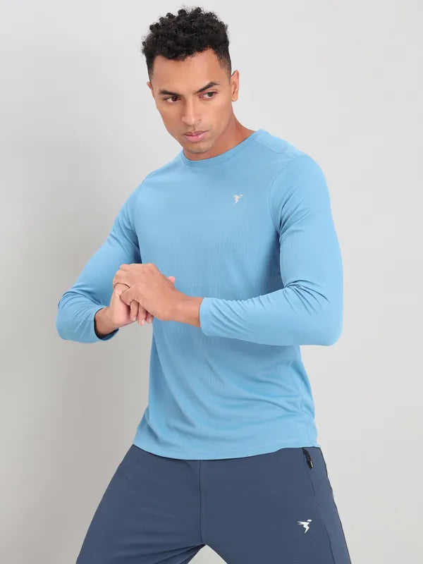 Men Solid Slim Fit Crew Neck T-shirt with TECHNO COOL+