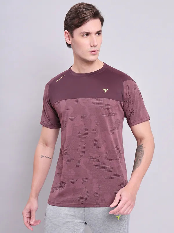 Men Jacquard Slim Fit Crew Neck T-shirt with VENTMESH