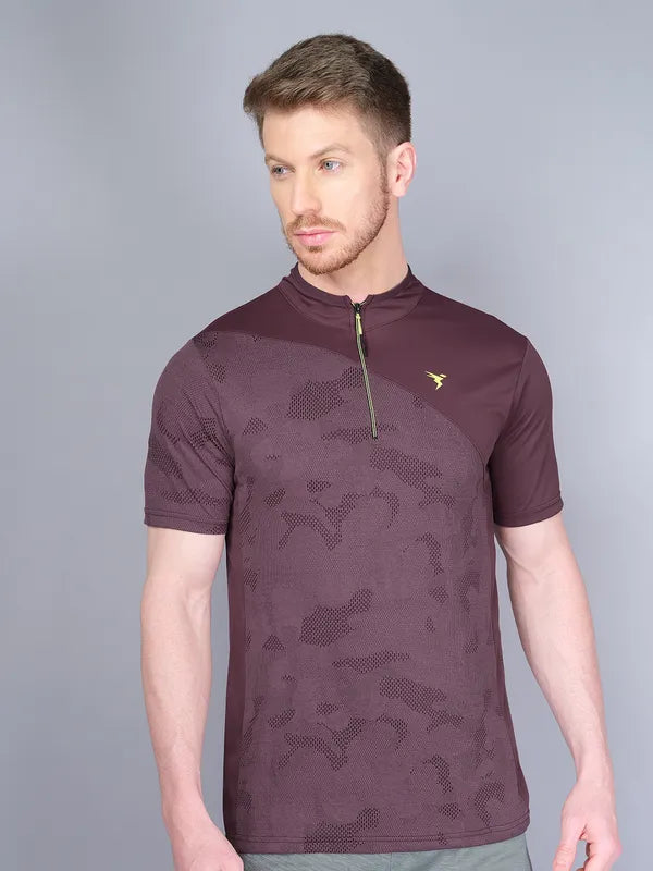 Men Self Design Slim Fit Mock Neck T-shirt with VENTMESH