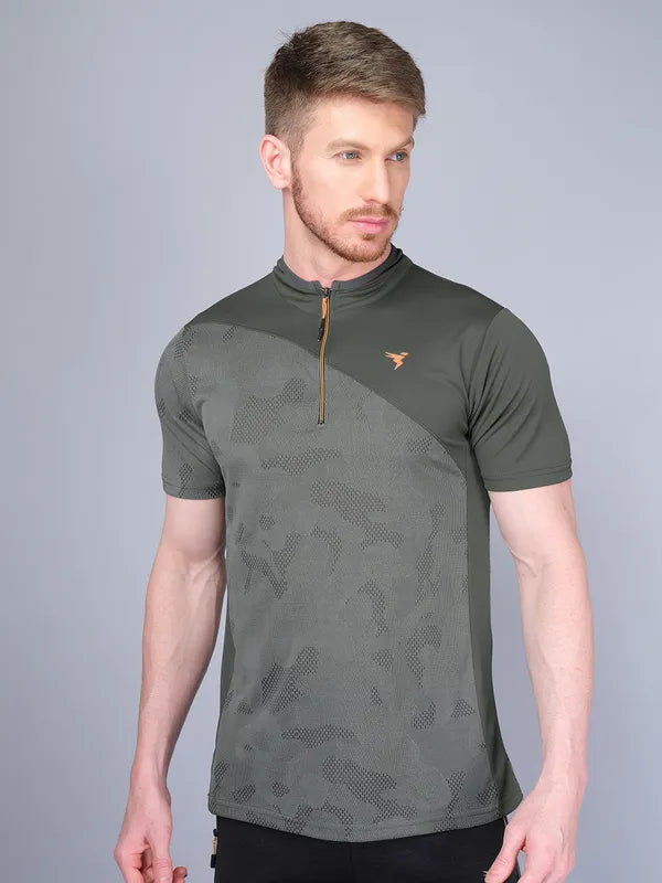 Men Self Design Slim Fit Mock Neck T-shirt with VENTMESH