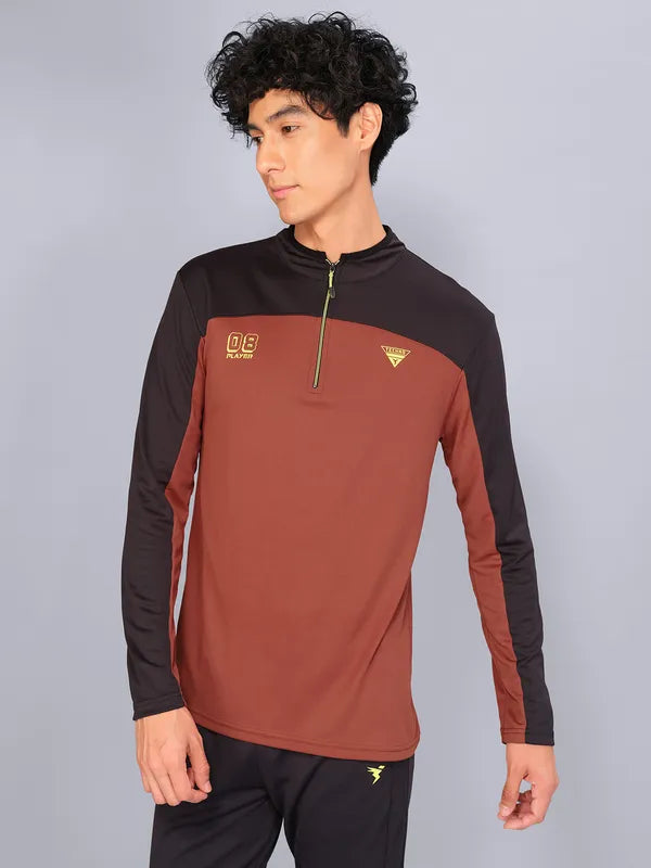 Men Colorblock Slim Fit Mock Neck T-shirt with TECHNO COOL