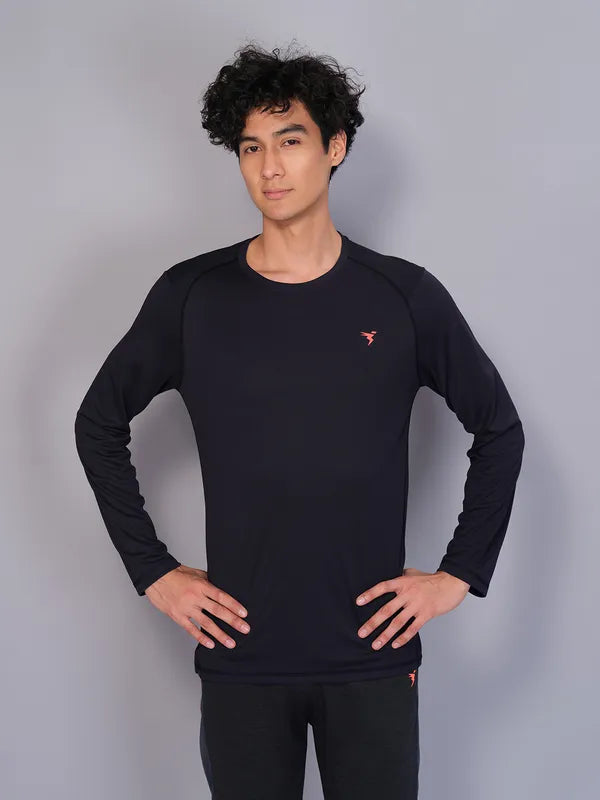 Men Solid Slim Fit Crew Neck T-shirt with TECHNO COOL
