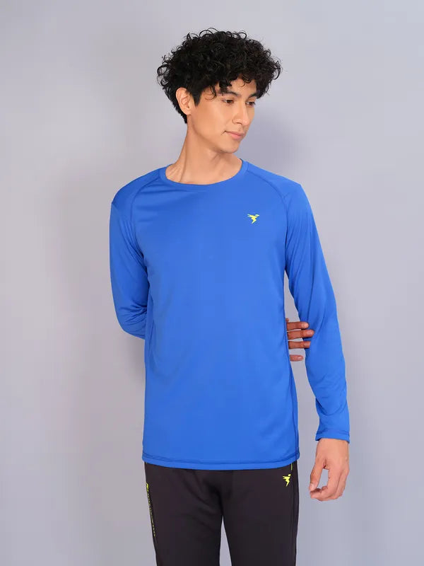 Men Solid Slim Fit Crew Neck T-shirt with TECHNO COOL