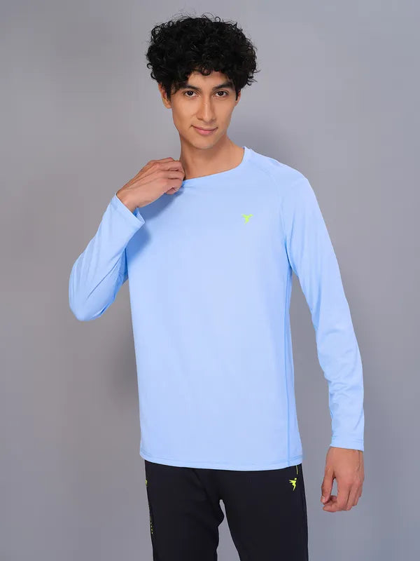 Men Solid Slim Fit Crew Neck T-shirt with TECHNO COOL