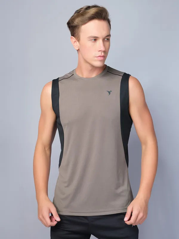 Men Colorblock Slim Fit Crew Neck Innerwear Vest with TECHNO COOL
