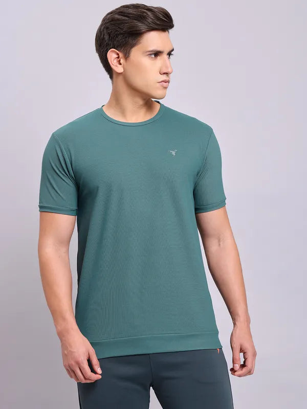 Men Solid Slim Fit Crew Neck T-shirt with MATPIQ