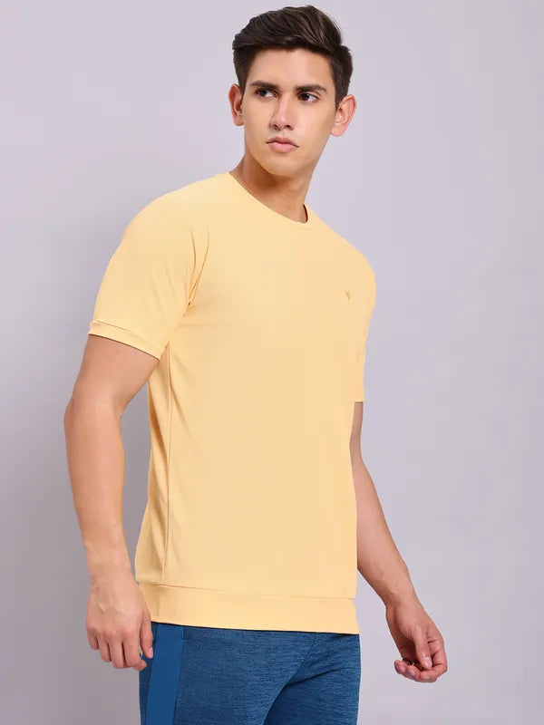 Men Solid Slim Fit Crew Neck T-shirt with MATPIQ