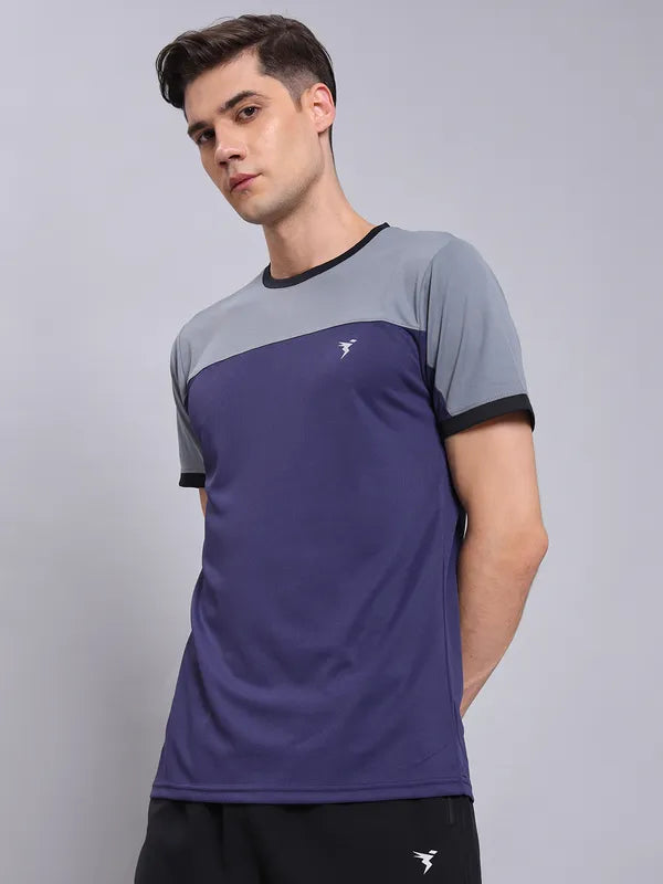 Men Colorblock Slim Fit Crew Neck T-shirt with TECHNO COOL+