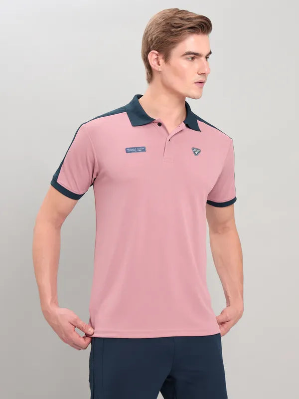 Men Colorblock Slim Fit Polo T-shirt with TECHNO COOL+