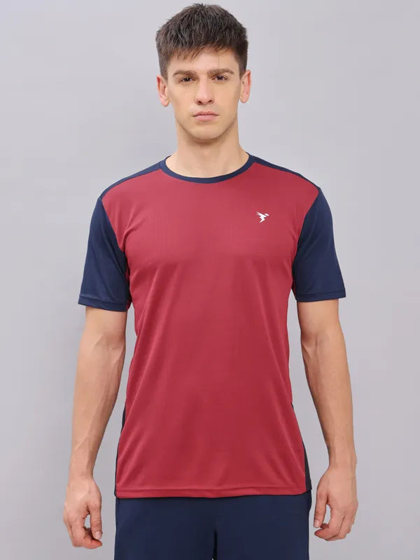 Men Colorblock Slim Fit Crew Neck T-shirt with TECHNO COOL+