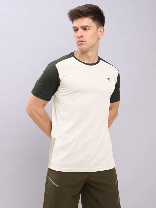 Men Colorblock Slim Fit Crew Neck T-shirt with TECHNO COOL+