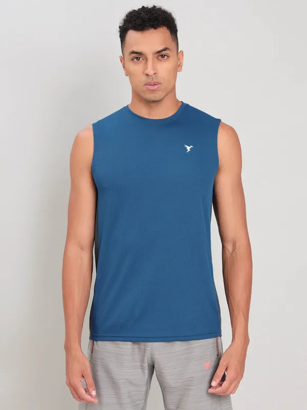 Men Solid Slim Fit Crew Neck Innerwear Vest with TECHNO COOL+