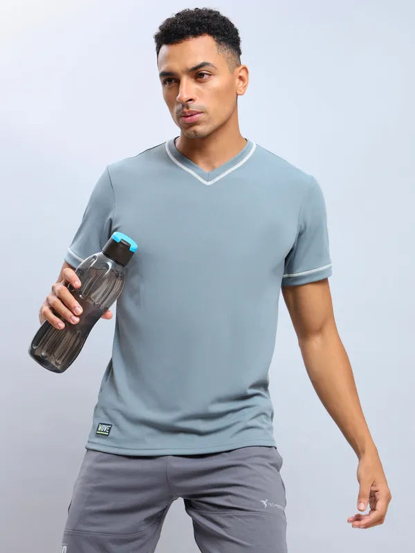 Men Solid Slim Fit V Neck T-shirt with TECHNO COOL+