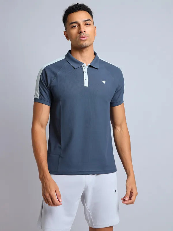 Men Colorblock Slim Fit Polo T-shirt with MATPIQ