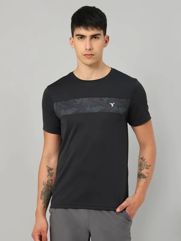 Men Printed Slim Fit Crew Neck T-shirt with TECHNO COOL+