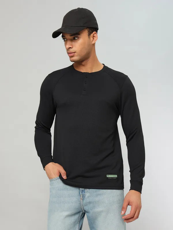 Men Self Design Slim Fit Henley Neck T-shirt with MATPIQ
