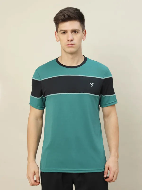 Men Colorblock Slim Fit Crew Neck T-shirt with TECHNO COOL+