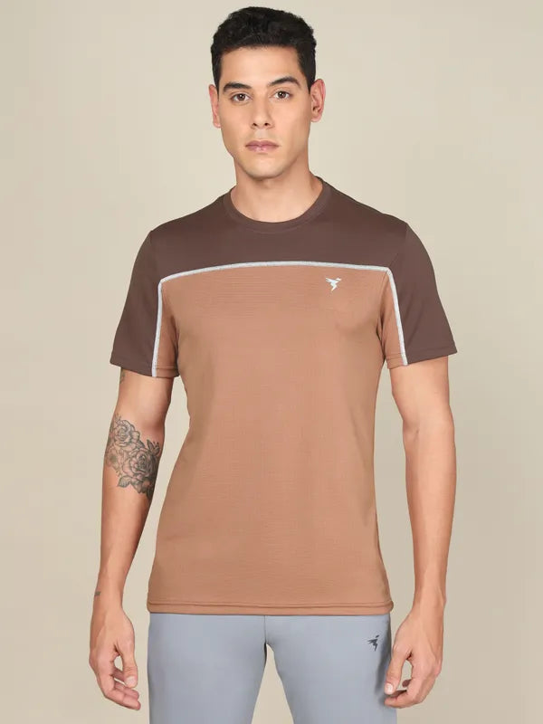 Men Colorblock Slim Fit Crew Neck T-shirt with TECHNO COOL+