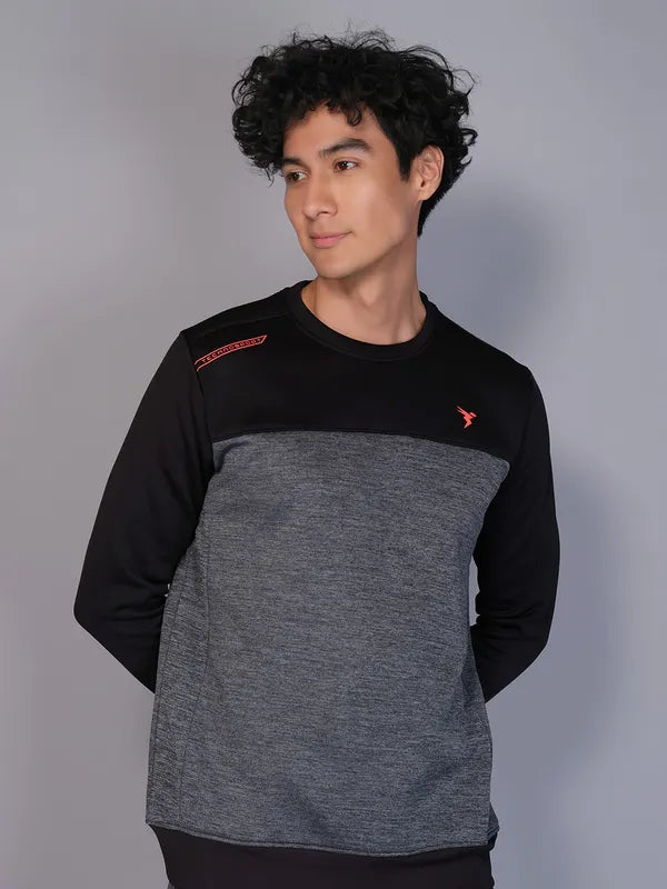 Men Melange Slim Fit Crew Neck Sweatshirt with TECHNO WARM+