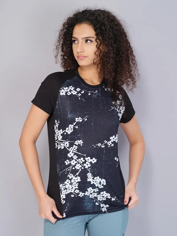 Women Printed Slim Fit Crew Neck T-shirt with TECHNO COOL