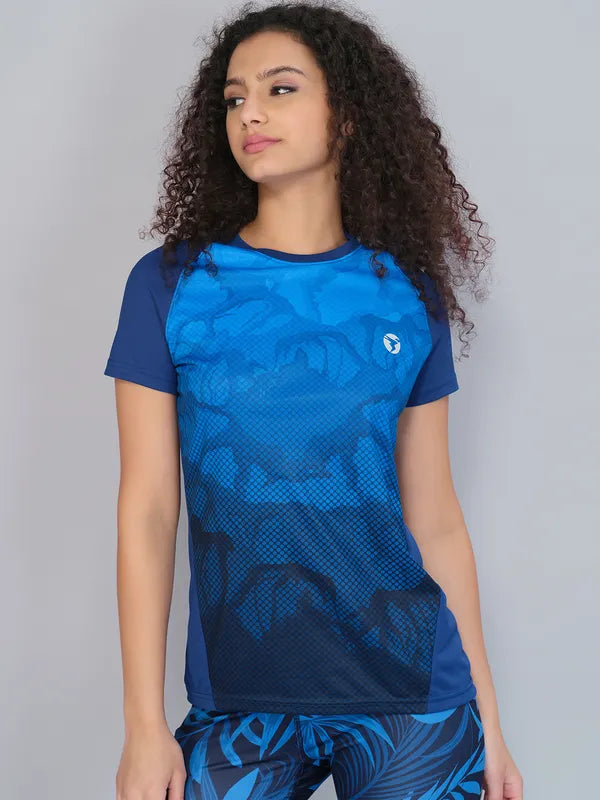 Women Printed Slim Fit Crew Neck T-shirt with TECHNO COOL