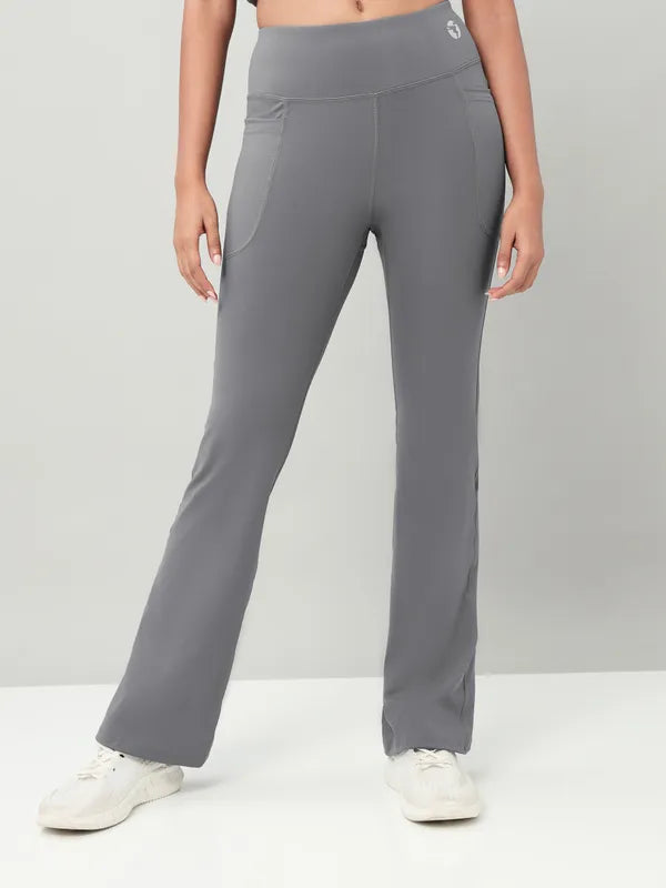 Women Solid Fit & Flare Pants with ELASTO PLUS
