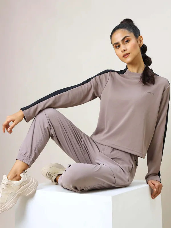 Women Colorblock Slim Fit Crew Neck Pullover with ELASTO PLUS